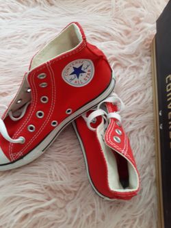New converse size 1