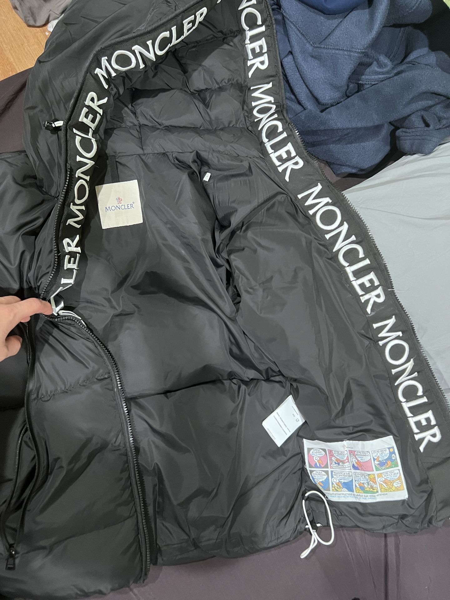 moncler puffer
