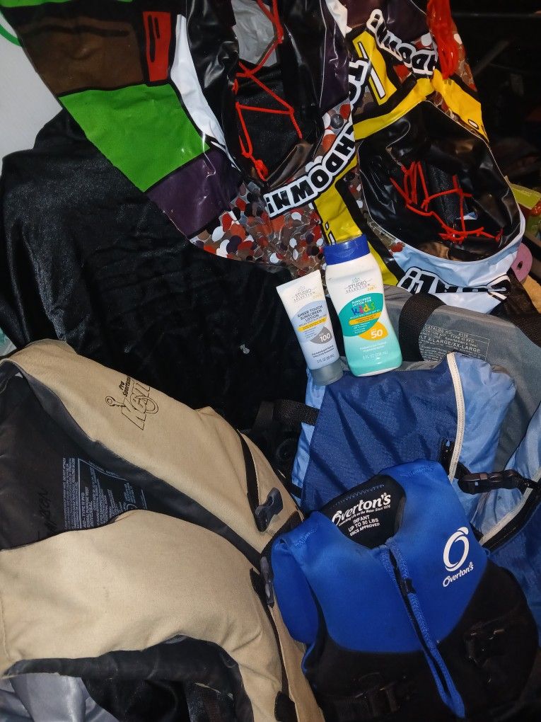 Life Jackets, Floating, & Sun Protection For Everyone