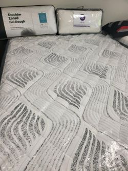 Siri Bluetooth Controlled Adjustable Bed!