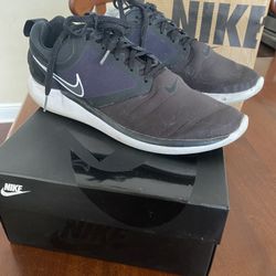 Mens NIKE LunarSolo Sz 10