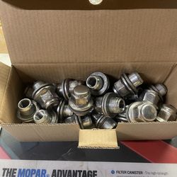 Set of 20 Lug nuts Toyota Rav 4 - OEM