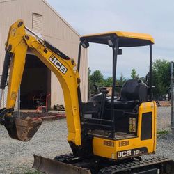 JCB mini Excavators 910 Hours (diesel)