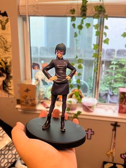 Jujutsu kaisen anime figure