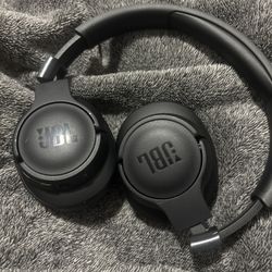 JBL HEADPHONES 