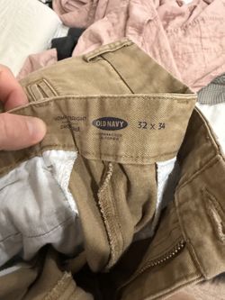 Old Navy Khaki Pants - Ultimate Straight 32x34
