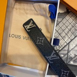 Lv Slim Bracelet  120$