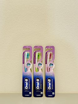 Oral B Toothbrushes 