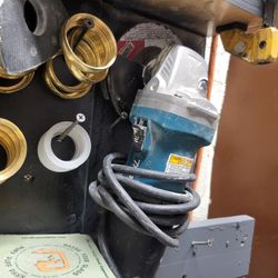 M18 Multitool Amd Makita Grinder