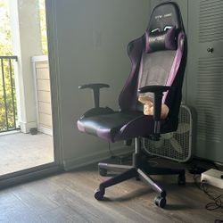 Gtr Racing Gaming Chair (PICK UP ONLY)