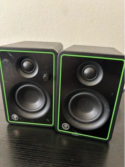 Studio Monitors (speakers for music production)