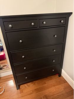 IKEA Hemnes Bedroom Set (2 dressers, 2 nightstands)