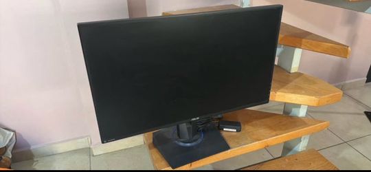 27 computer monitor