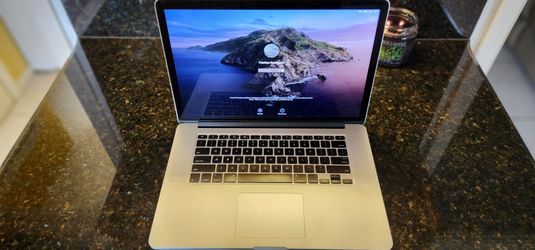 15" Mac Book Pro i7 250 SSD 16 GB  A1398