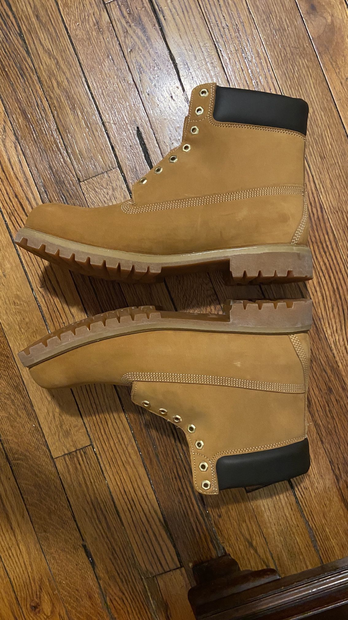 Size - 15 Mens // Timberland Work Boots