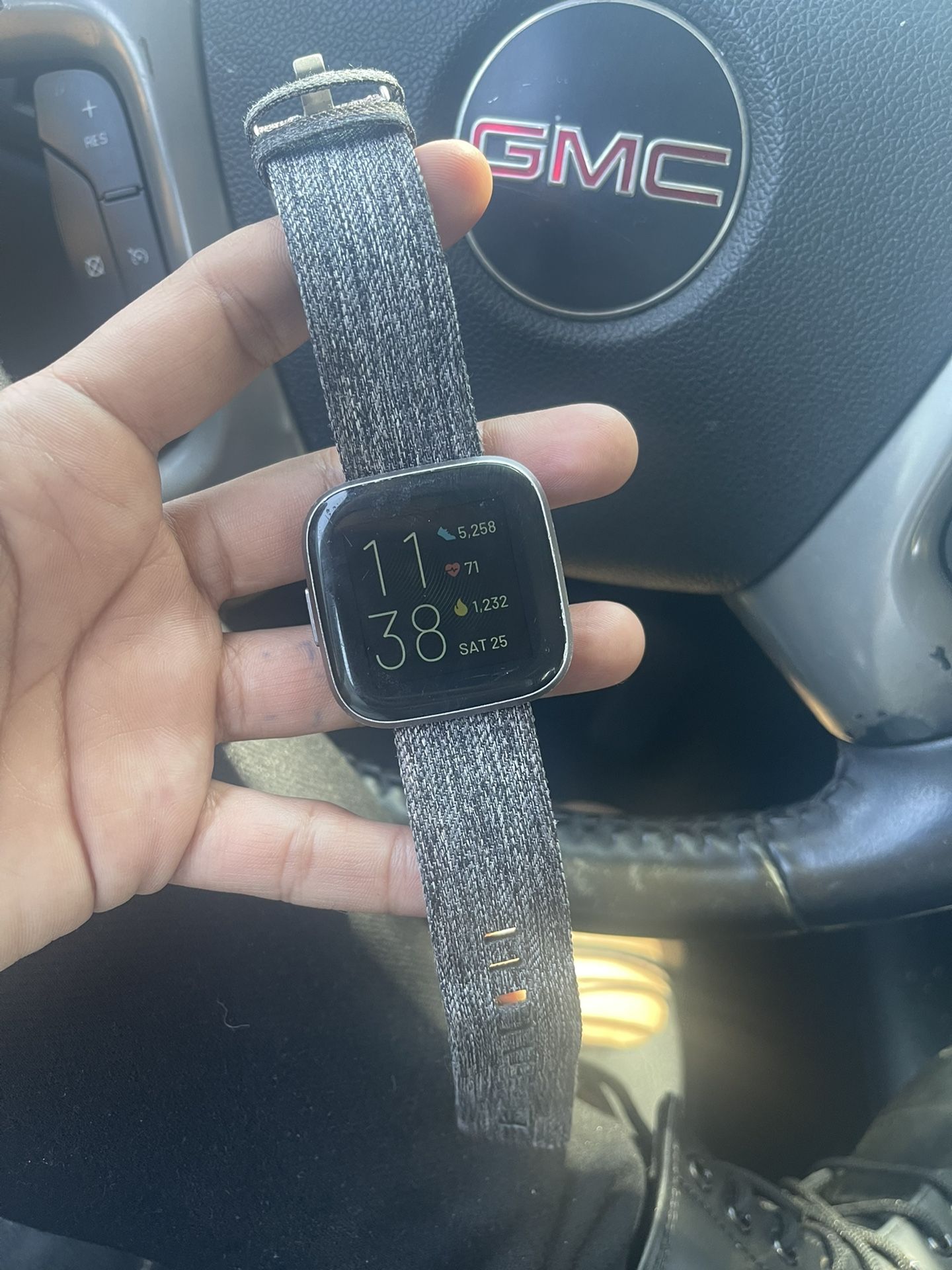 Fitbit Versa 2