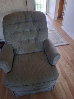 Swivel arm chair