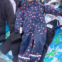 Size 7/8 Full Coverage Snowsuit