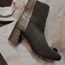 Size 7 MIA
Women's Bronwen Chic Contrast Block Heel Dress Booties