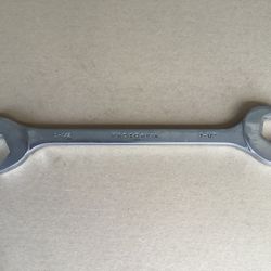 Pronto 1 1/2” wrench.