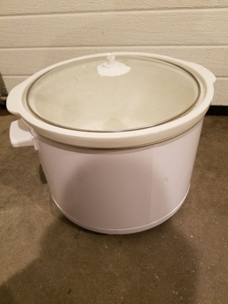 New - Chefmate 1.5 Qt Slow Cooker Ceramic Bowl with 3 Heat Settings for  Sale in Brooklyn, NY - OfferUp