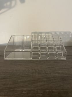 makeup organizer