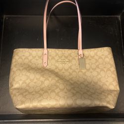 Coach Purse Barely Used 