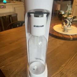 Drinkmate OmniFizz Carbonates Any Drink, 