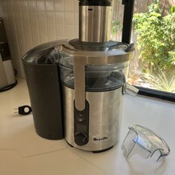 Breville Juice Fountain 900 Watt Juicer