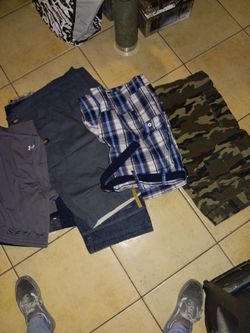 6 pairs of shorts  great condition. 30 for all size 50 and 4 xl