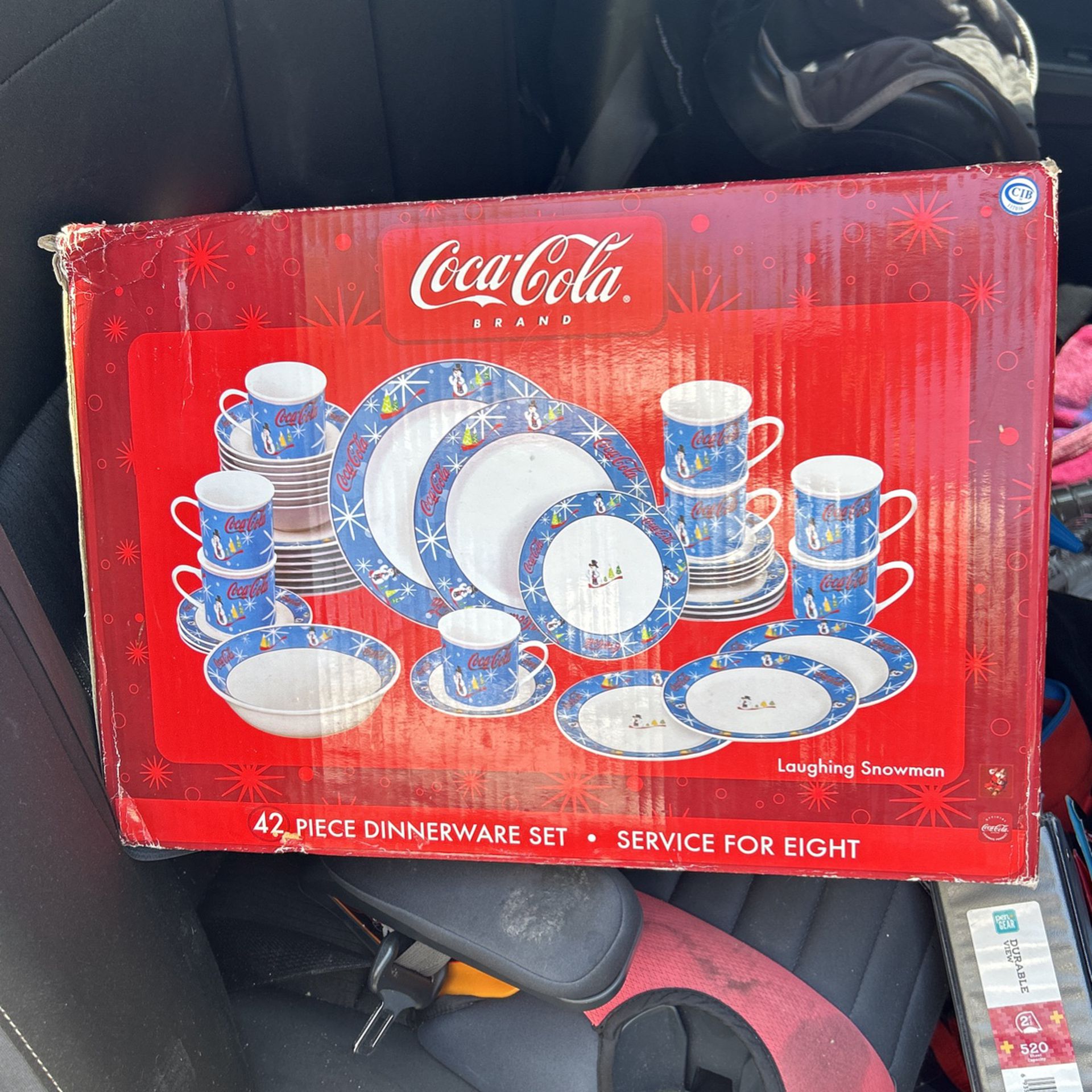 Coca-Cola 42 Piece Dinnerware Set 