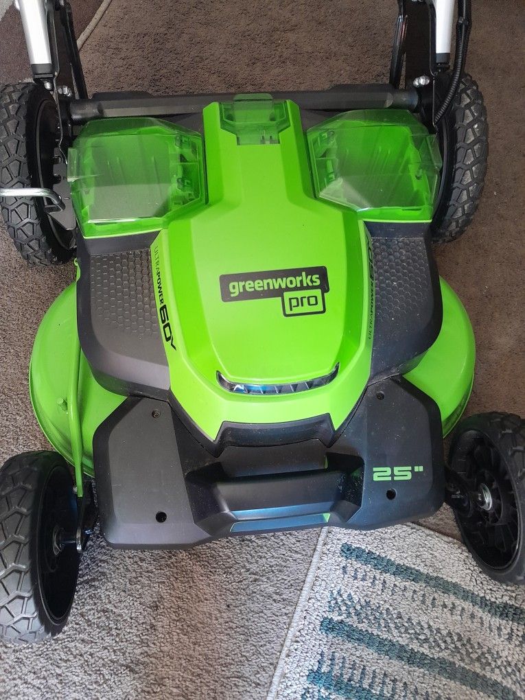 Greenworks Pro 60v 25" Cordless Dual Blade Self Propelled Lawn Mower, MO60L427(Tool Only)(FOR PARTS)