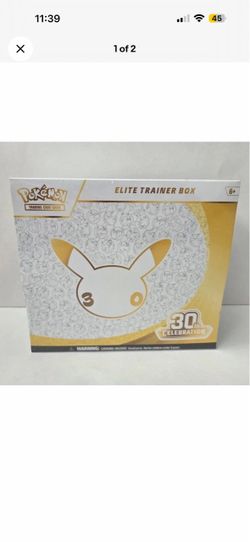 Pokémon 30TH ETB NEW SEALED