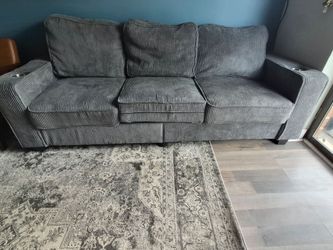 4 month old couch, bought brand new!