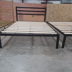 Full Size Withhead Board Bed