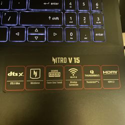 Acer NitroV15 i7 4060 16gb 500gb Ssd
