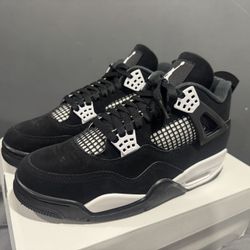 Air Jordan 4 White Thunder