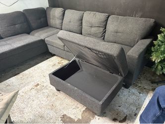 Sectional couch