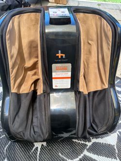 Human touch foot massager