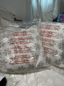 Threshild Chritmas Pillows 
