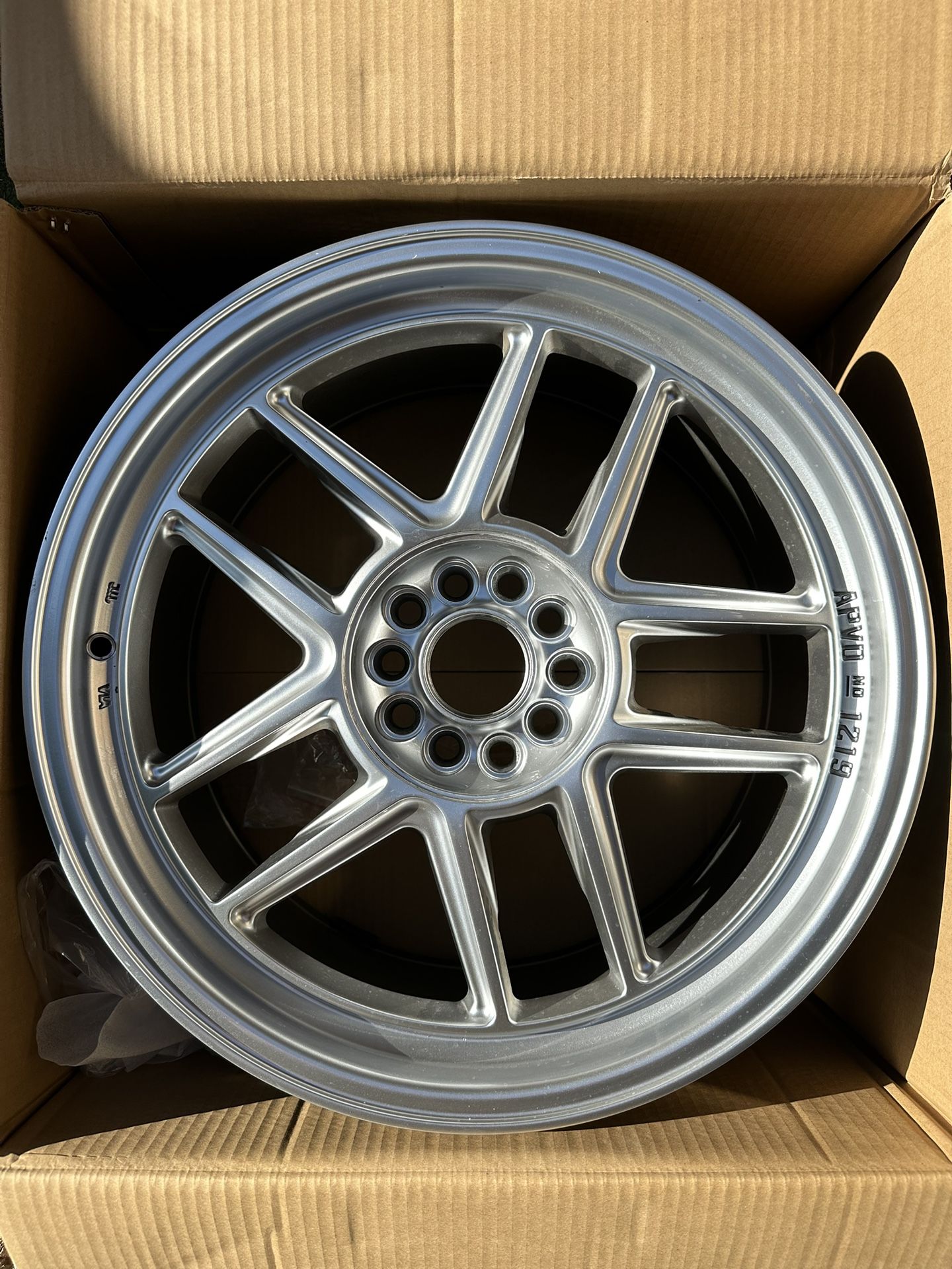 Revolve Wheels APVD 1219 18x8.5 ** 2 PCS ONLY**