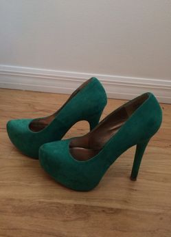 High heels size 6