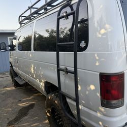 2008 Ford E-350