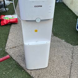 Water Dispenser