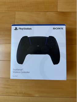PS5 DualSense controller