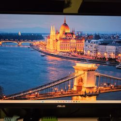 ASUS TUF Gaming Monitor 27” 1440p 170Hz + Monitor Arm Mount | $160 OBO