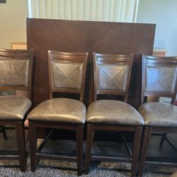 Dinning Table Countertop High,Brown With 8 Chairs.