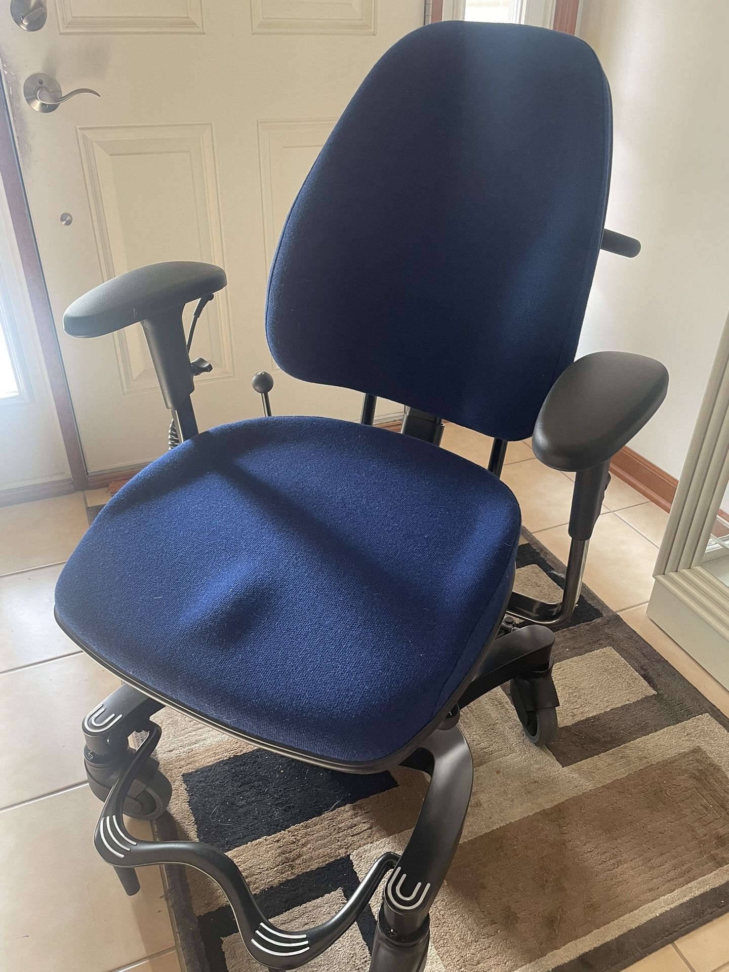 Vela Tango Independence Chair
