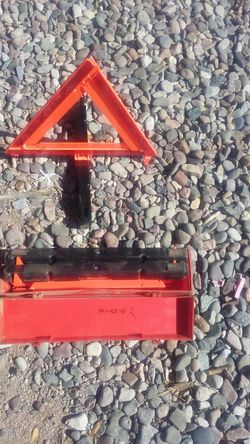 Emergency roadside flare kit like new