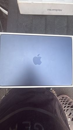 Apple MacBook Neo Laptop